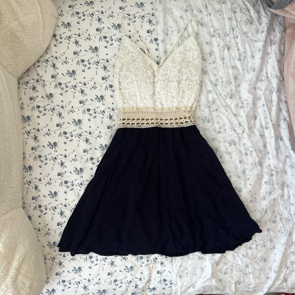 Navy blue/ white floral pattern cross strapped mini flowy dress